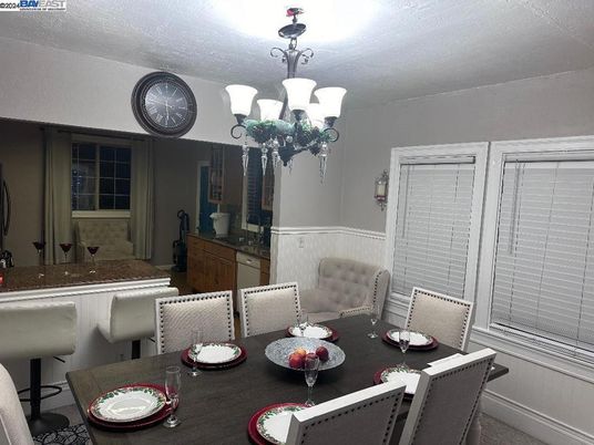 Chandelier, Dining room, Interior