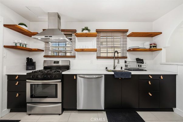Interior, Kitchen, Stainless Steel Appliances