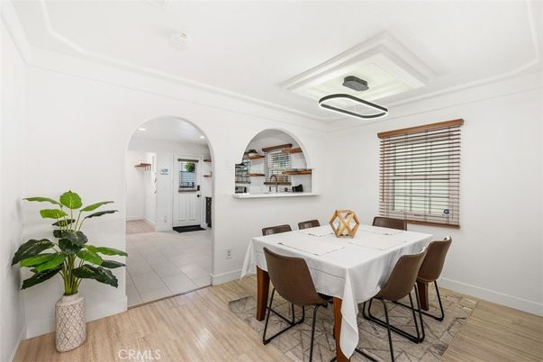 Dining room, Interior, Recessed Lighting, Wood Texture Flooring
