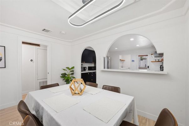 Dining room, Interior, Kitchen, Recessed Lighting, Wood Texture Flooring