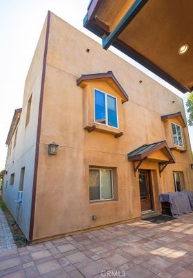 Exterior, Facade, None