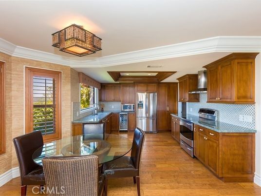 Dining room, Interior, Kitchen, Recessed Lighting, Stainless Steel Appliances, Wood Texture Flooring