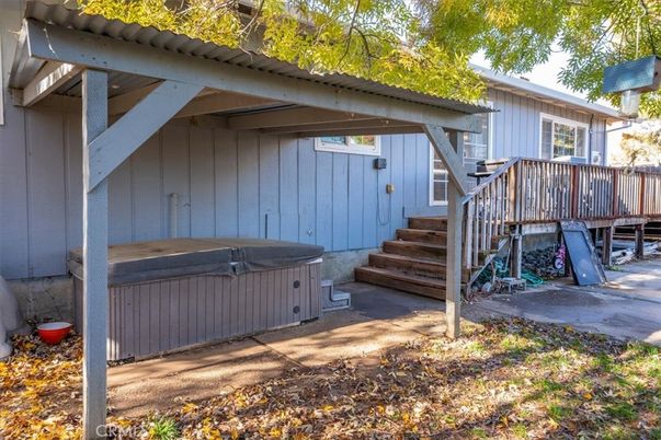 Exterior, Hot Tub