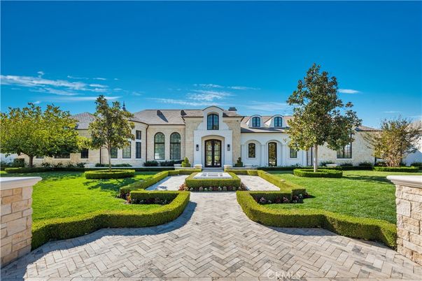 Backyard, Exterior, Facade, French Provincial