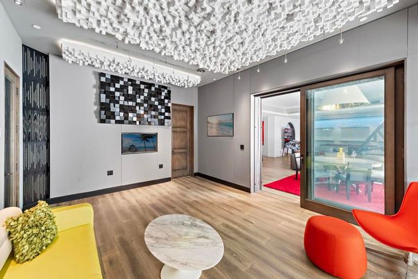 Interior, Recessed Lighting, Wood Texture Flooring