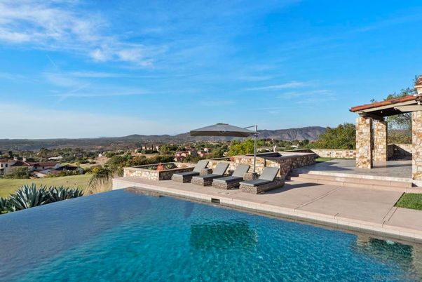 Exterior, Pool, Other