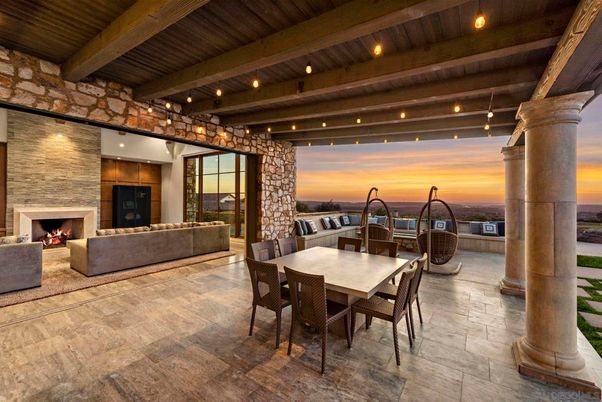 Exterior, Fireplace