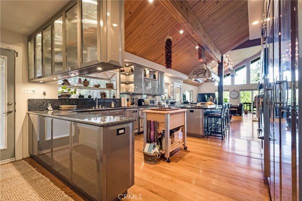 Dining room, Interior, Kitchen, Recessed Lighting, Wooden Beams, Wooden Ceilings, Wood Texture Flooring