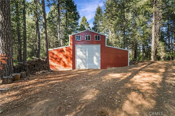 Backyard, Detached Garage, Exterior