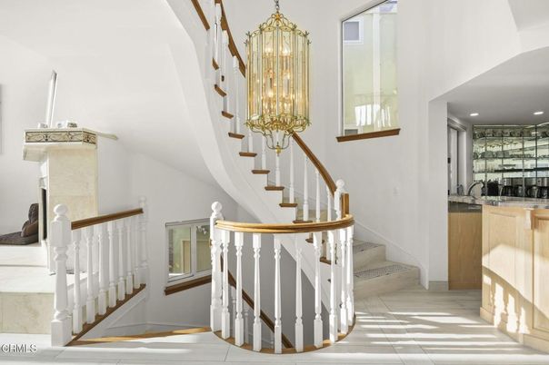 Chandelier, Interior, Recessed Lighting