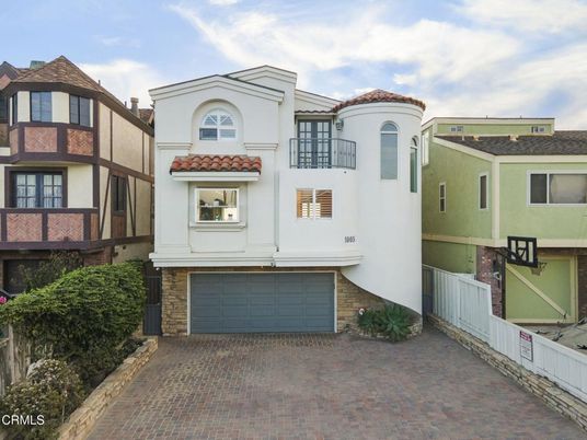Attached, Exterior, Facade, Spanish Mediterranean
