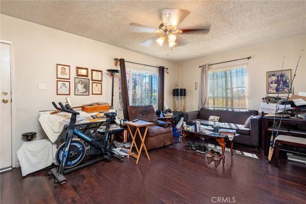 Fitness Equipment, Interior, Living room, Wood Texture Flooring