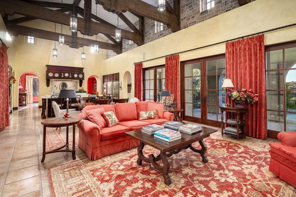 Interior, Living room, Pendant Lights, Wooden Beams