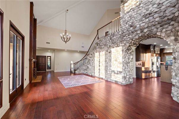 Chandelier, Interior, Kitchen, Pendant Lights, Recessed Lighting, Stone Walls, Wood Texture Flooring
