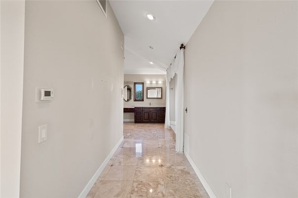 Interior, Recessed Lighting