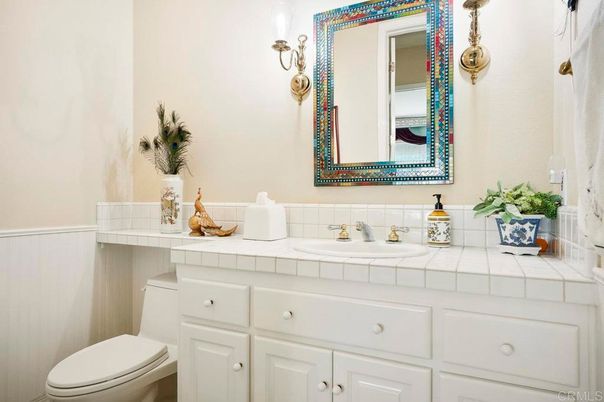Bathroom, Interior, Tile Countertops