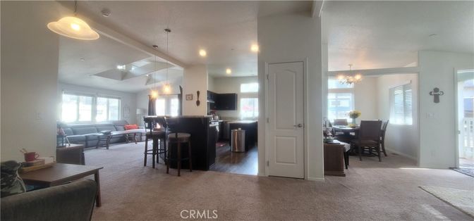 Chandelier, Dining room, Interior, Living room, Pendant Lights