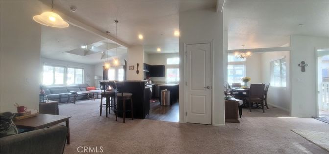 Chandelier, Dining room, Interior, Living room, Pendant Lights