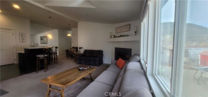 Fireplace, Interior, Living room, Pendant Lights, Recessed Lighting