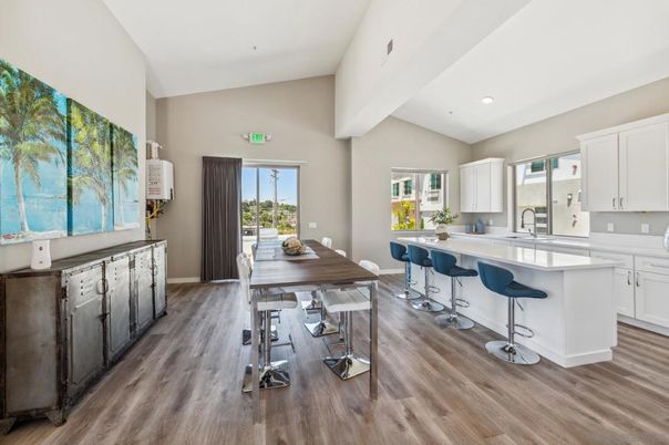 Dining room, Interior, Kitchen, Recessed Lighting, Wood Texture Flooring