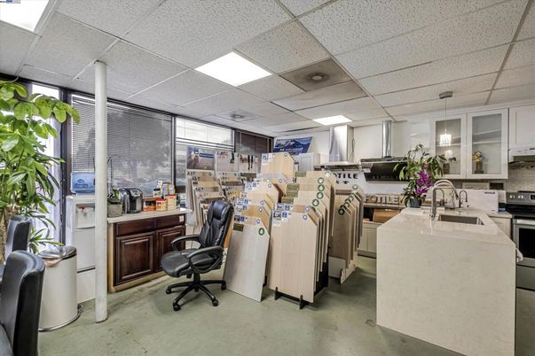 Interior, Kitchen, Pendant Lights, Recessed Lighting, Washer