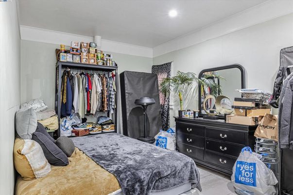 Bedroom, Interior, Recessed Lighting, Walk-in Closets