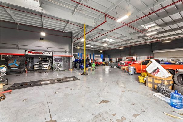Garage, Interior