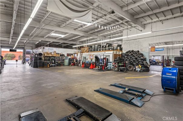 Garage, Interior, Stone Walls