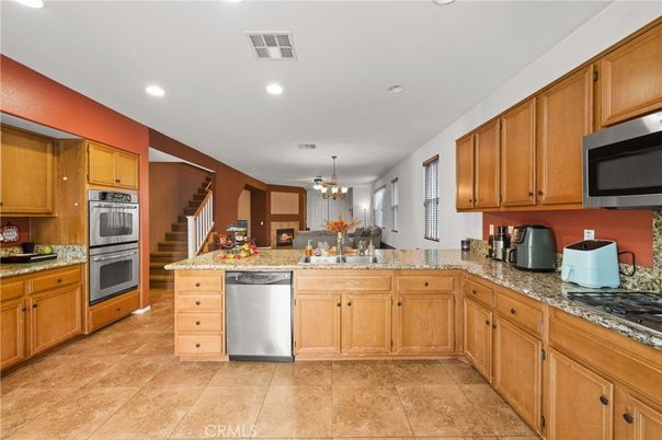 Chandelier, Interior, Kitchen, Recessed Lighting, Stainless Steel Appliances