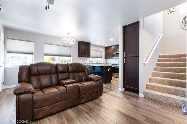 Interior, Kitchen, Living room, Pendant Lights, Recessed Lighting, Wood Texture Flooring