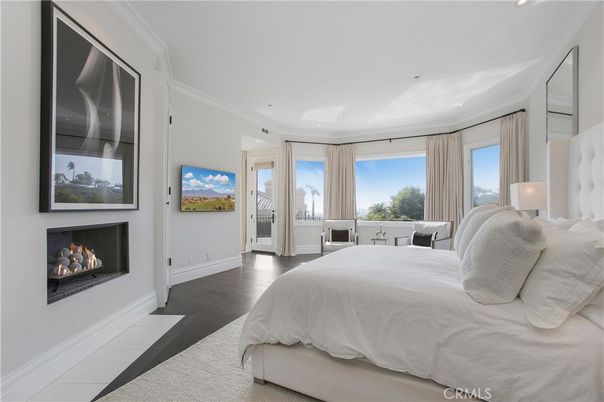 Bedroom, Fireplace, Interior, Recessed Lighting, Wood Texture Flooring