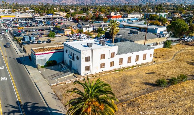 Exterior, Drone
