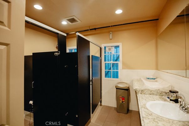 Bathroom, Interior, Recessed Lighting, Wood Texture Flooring