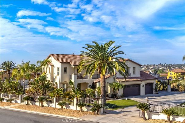 Attached, Exterior, Facade, Spanish Mediterranean