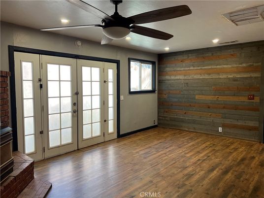 Empty room, Interior, Recessed Lighting, Wood Texture Flooring, Wooden Walls