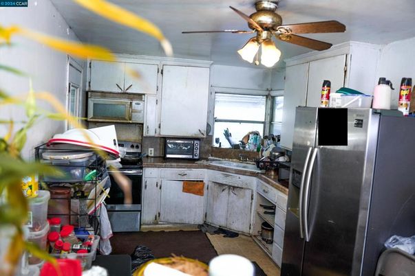 Interior, Kitchen