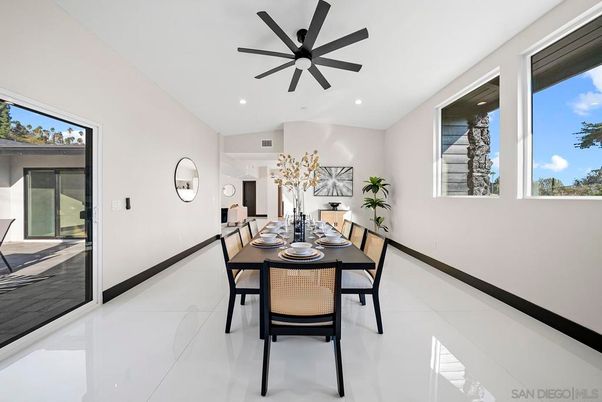 Dining room, Interior, Recessed Lighting