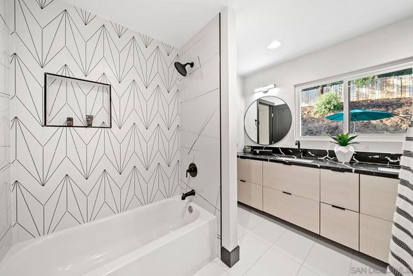 Bathroom, Interior, Recessed Lighting