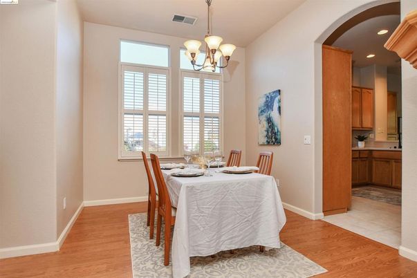 Chandelier, Dining room, Interior, Recessed Lighting, Wood Texture Flooring