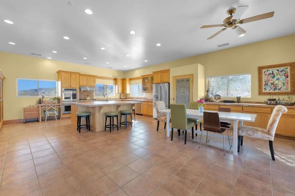 Dining room, Interior, Kitchen, Recessed Lighting, Stainless Steel Appliances