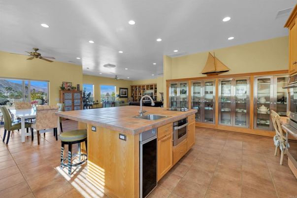 Dining room, Interior, Kitchen, Recessed Lighting, Tile Countertops