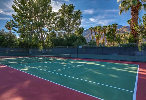 Exterior, Tennis Courts