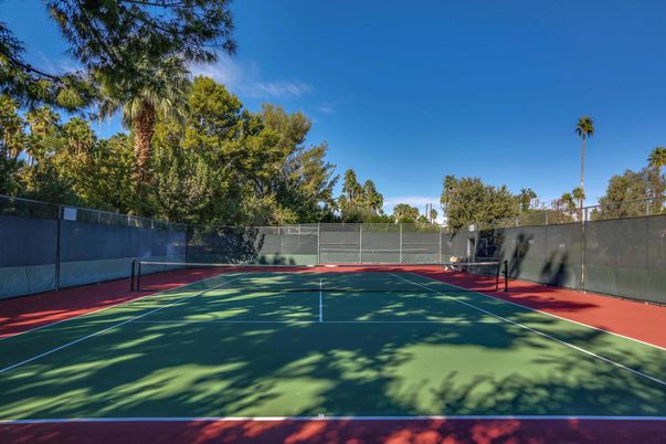 Exterior, Tennis Courts
