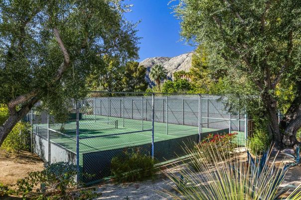Exterior, Tennis Courts