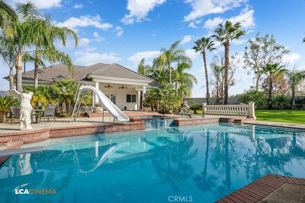 Exterior, Playground, Pool