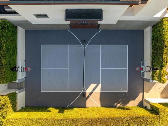 Exterior, Tennis Courts