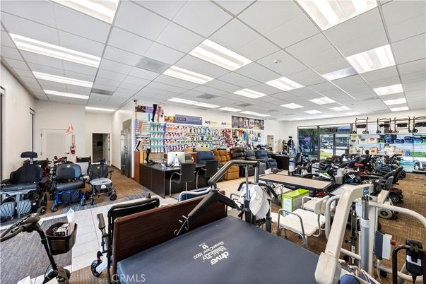 Fitness Equipment, Gym, Interior, Recessed Lighting