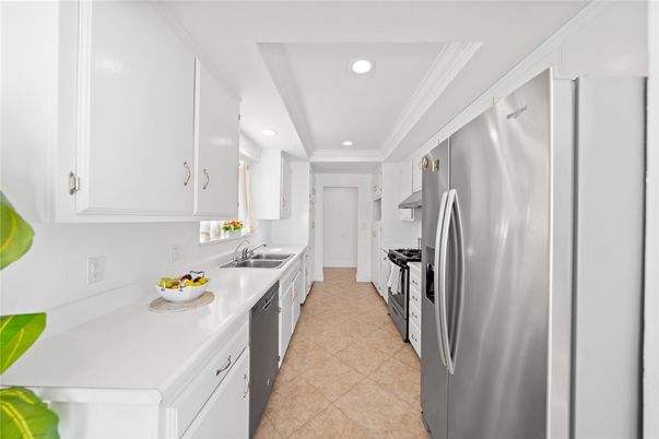 Interior, Kitchen, Recessed Lighting