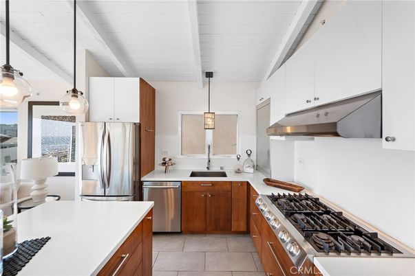 Interior, Kitchen, Pendant Lights, Stainless Steel Appliances