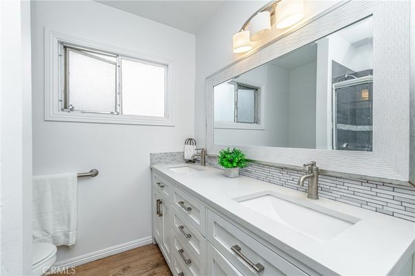 Bathroom, Dual Sink Vanities, Interior, Wood Texture Flooring